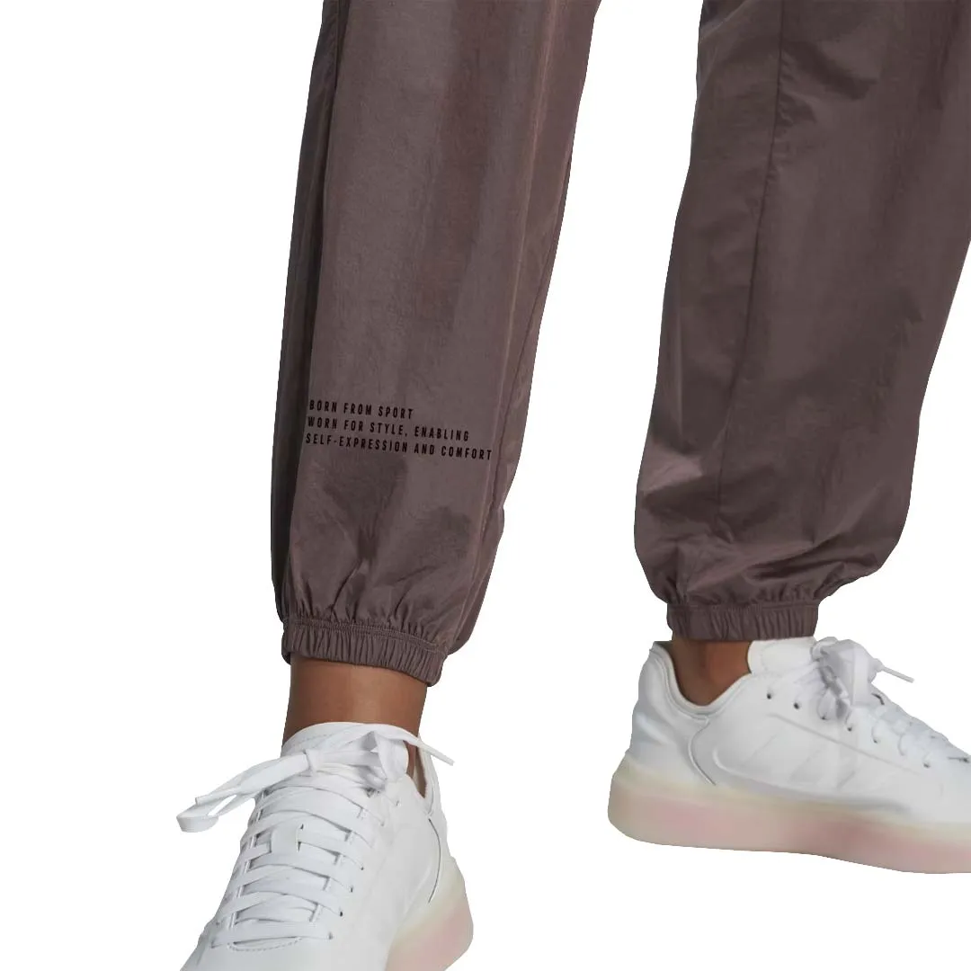 adidas - Women's Woven Pant (HM2905)