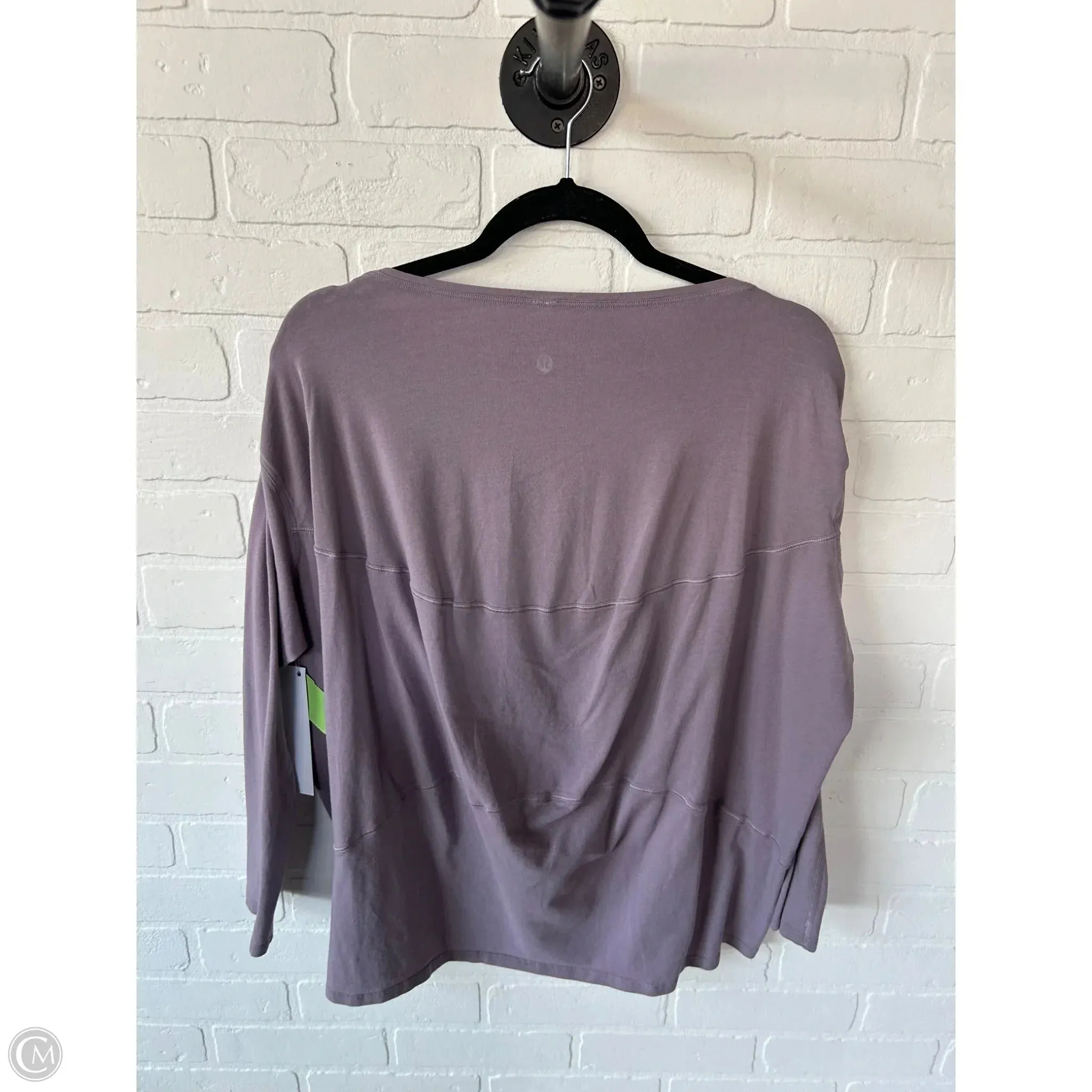 Athletic Top Long Sleeve Crewneck By Lululemon In Purple, Size: M