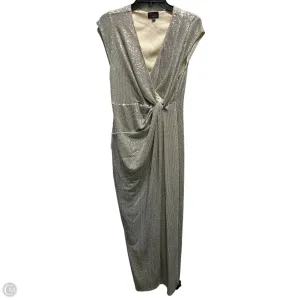 Dress Party Long By JM BY JOHN MEYER In Silver, Size: 8