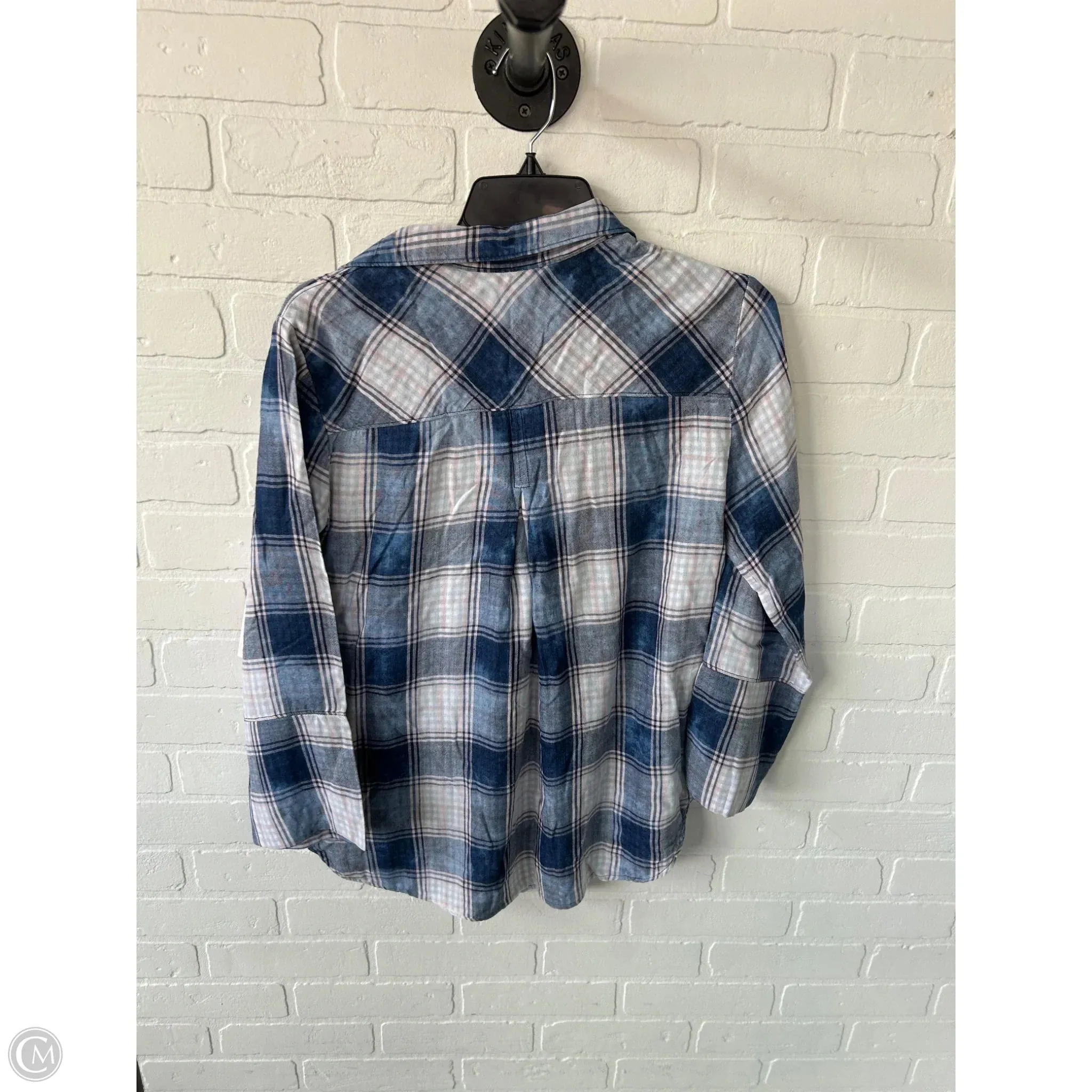 Top Long Sleeve By Cloth & Stone In Blue & Pink, Size: S